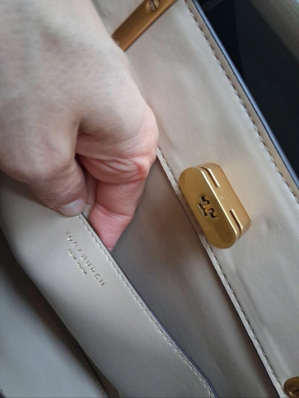 Tory Burch Lee Radziwill Bag - Picture 5 of 7